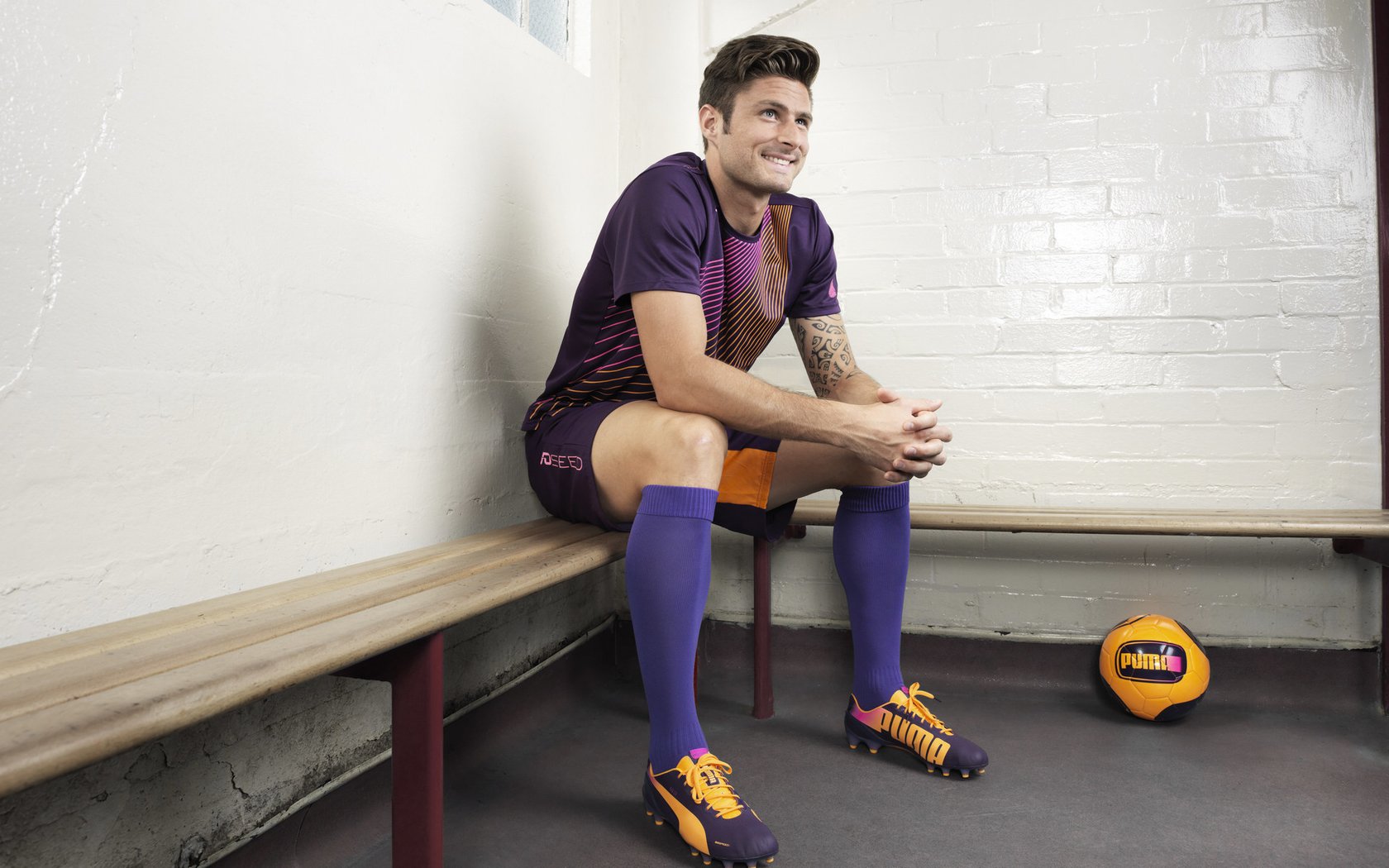 kaiyun.com-掘金队与热火队总决赛球员身体对比